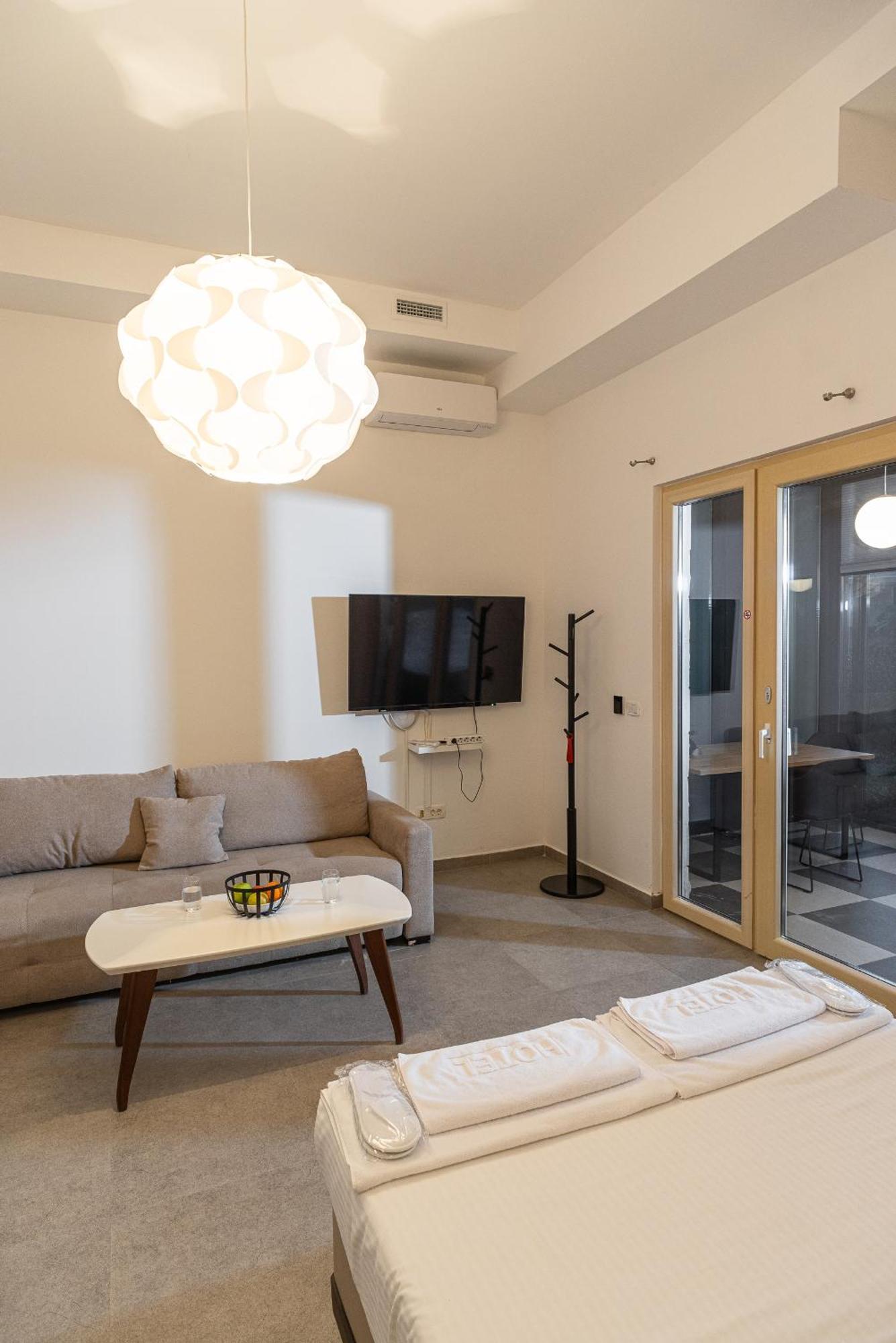 Vertmont Apartments Светі-Стефан Екстер'єр фото