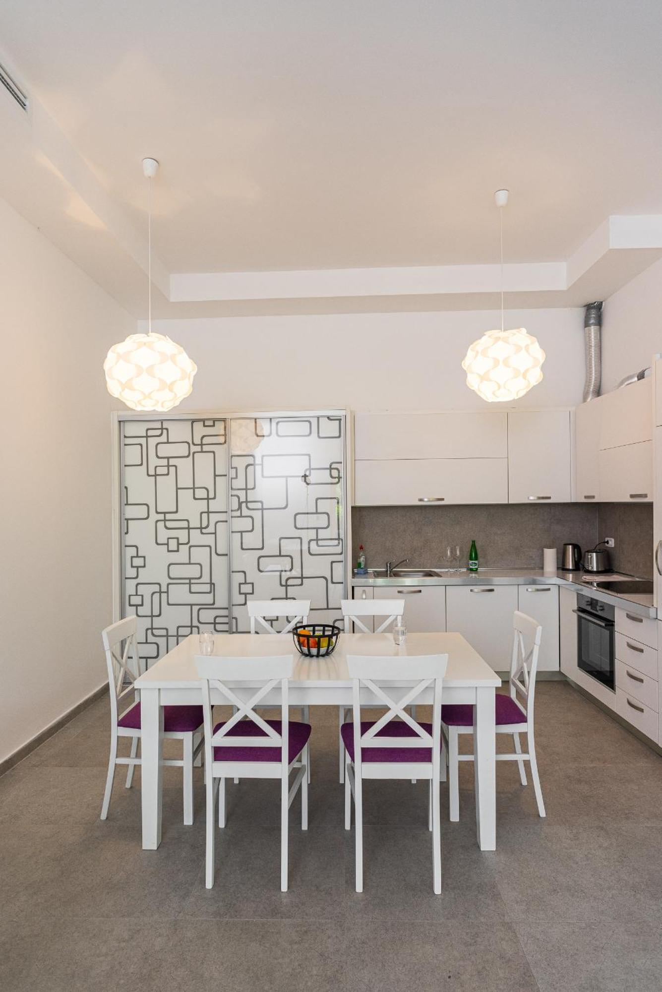 Vertmont Apartments Светі-Стефан Екстер'єр фото