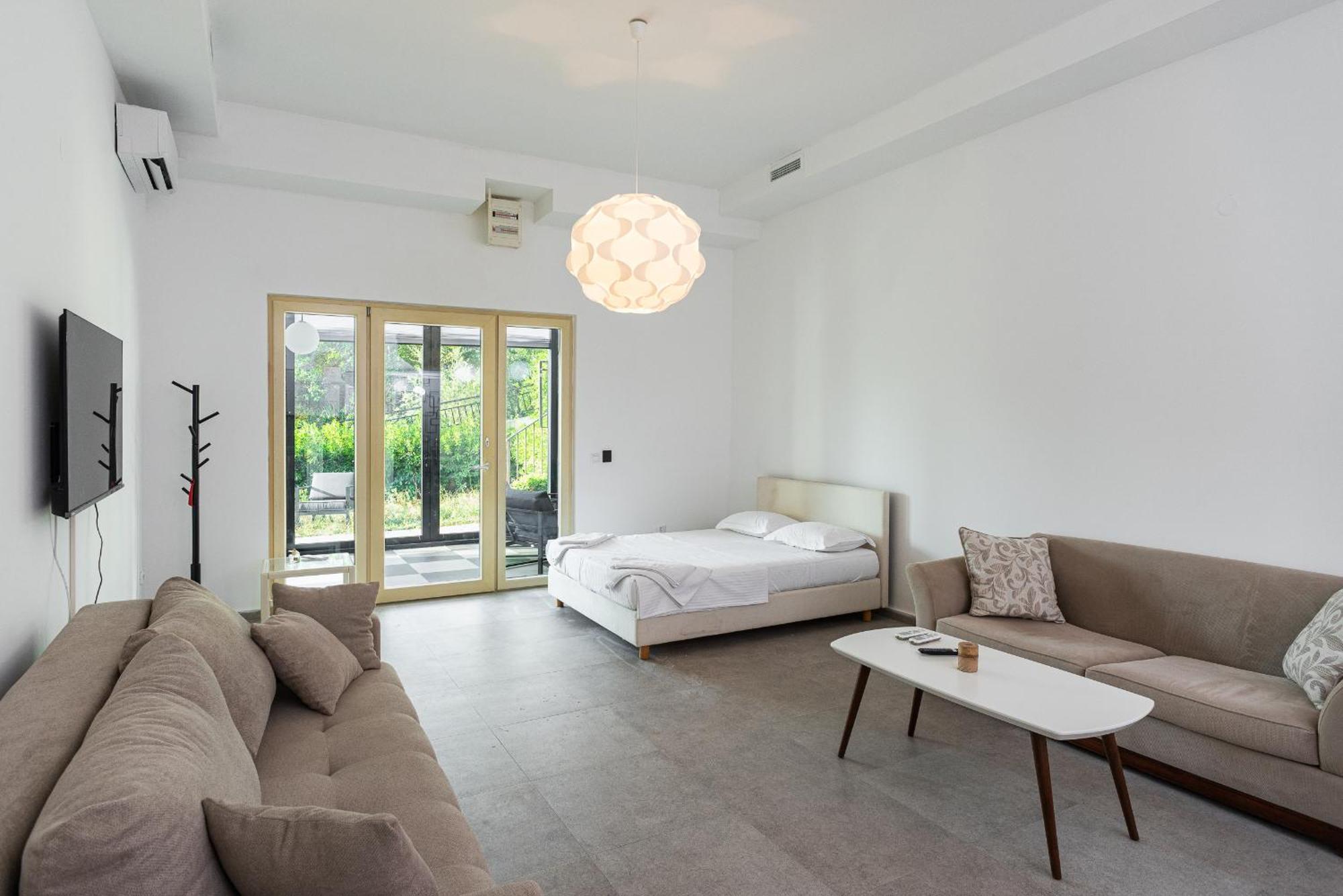 Vertmont Apartments Светі-Стефан Екстер'єр фото